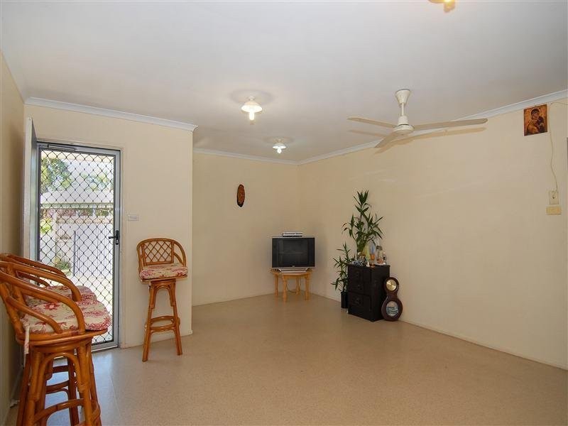 12 Rollinia Close, Manoora QLD 4870