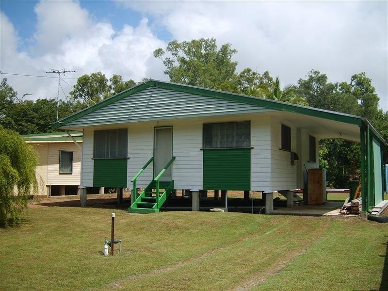 37 Evans Road, Bramston Beach QLD 4871