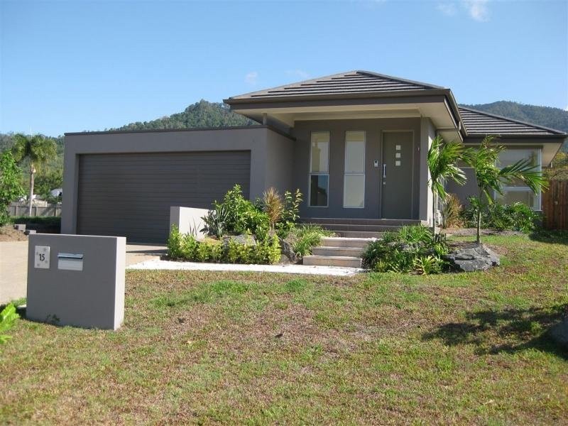 15 McAlister Avenue, Kewarra Beach QLD 4879