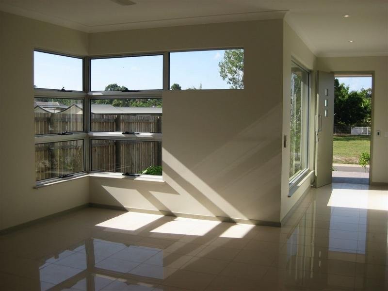 15 McAlister Avenue, Kewarra Beach QLD 4879