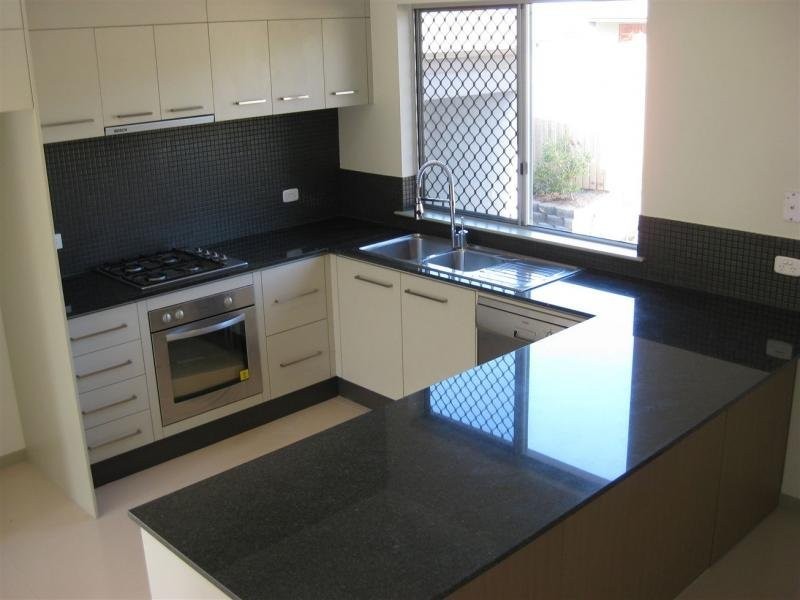 15 McAlister Avenue, Kewarra Beach QLD 4879