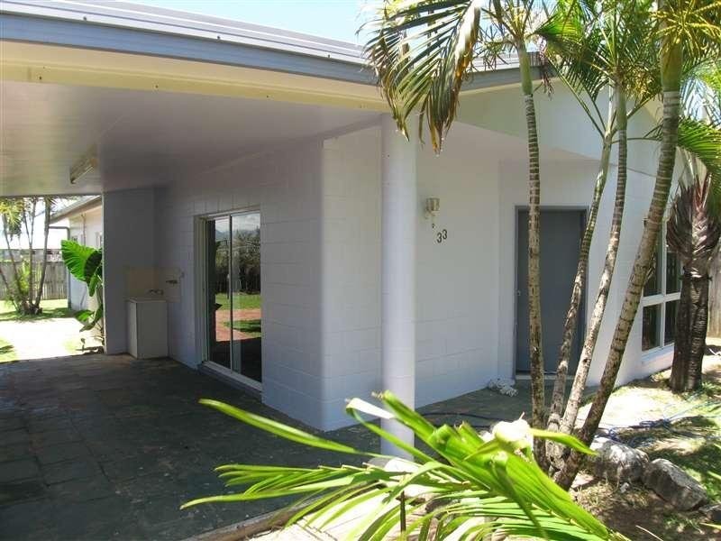 33 Cracknell Road, White Rock QLD 4868