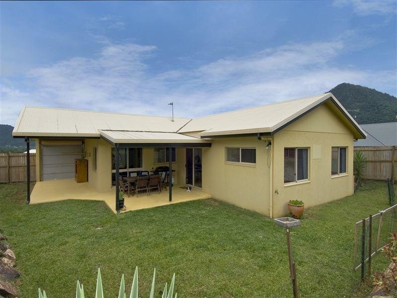 31 Pilosa Street, Redlynch QLD 4870