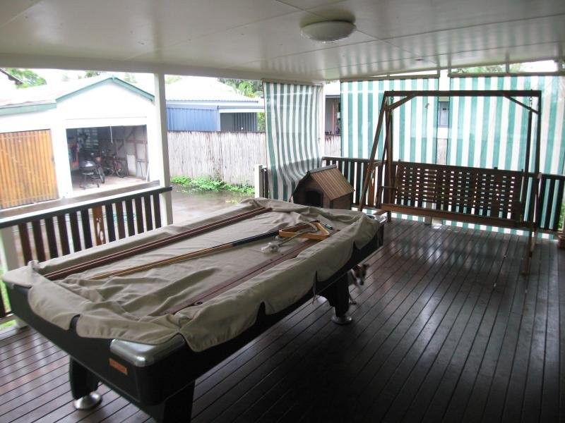 80 English Street, Manunda QLD 4870