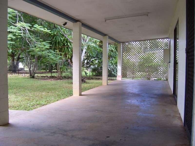 40 Anderson Road, Woree QLD 4868