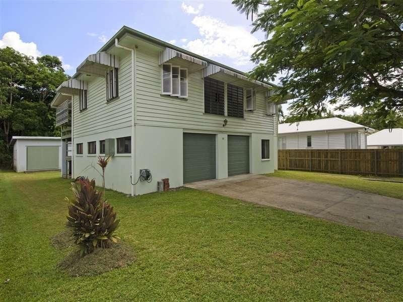 12 Nolan Street, Whitfield QLD 4870