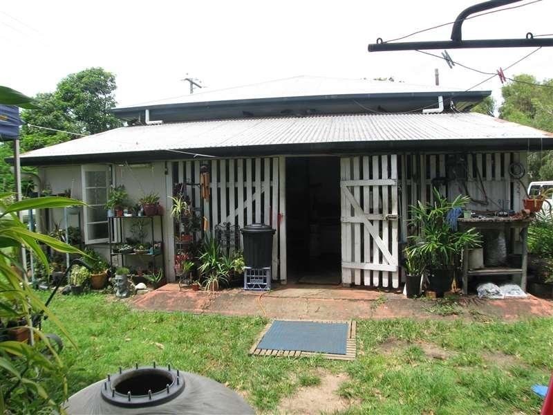 250 Aumuller Street, Westcourt QLD 4870