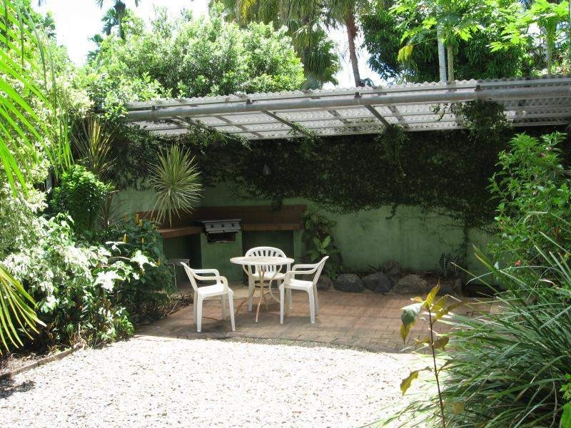 1 Bremner Street, Mooroobool QLD 4870