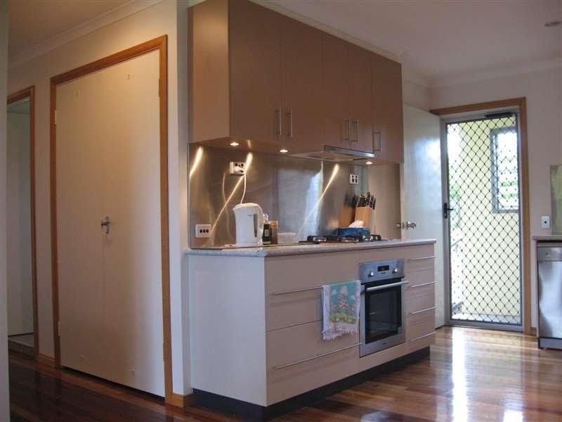 6 Serissa Street, Mooroobool QLD 4870