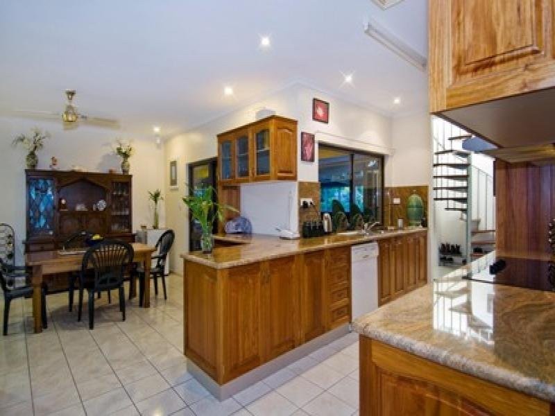 35 Casuarina Street, Holloways Beach QLD 4878