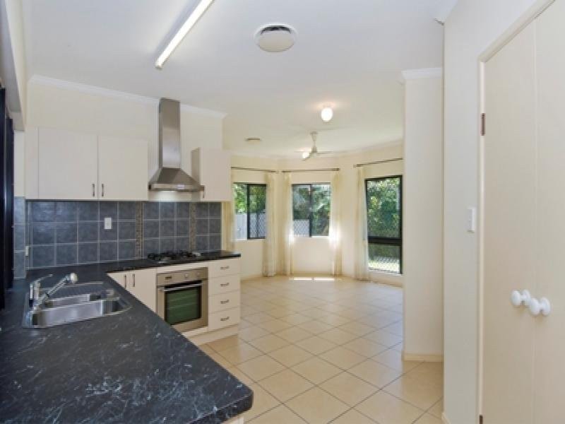 4 East Parkridge Drive, Brinsmead QLD 4870