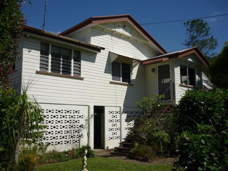 113 Callaghan Street, Mooroobool QLD 4870