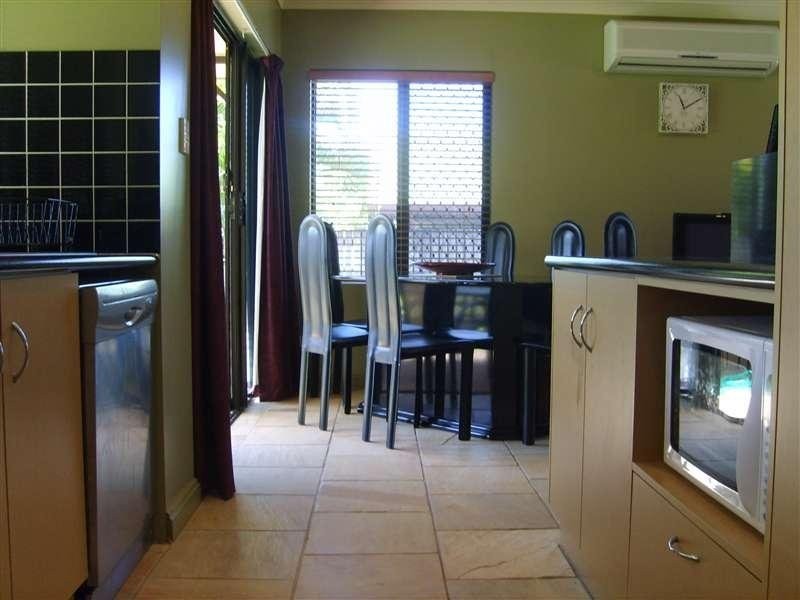 8 Roma Close, Mount Sheridan QLD 4868