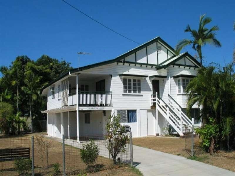 384 McLeod Street, Cairns North QLD 4870