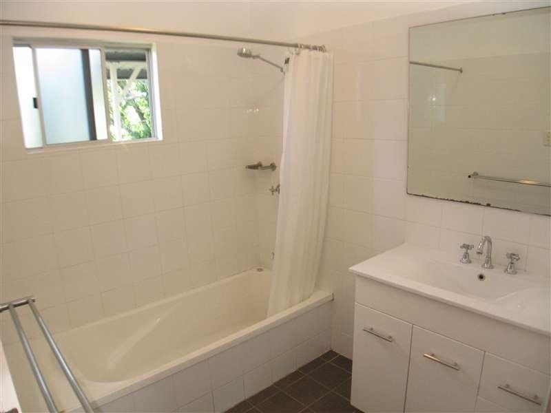 7 Milano Street, Woree QLD 4868
