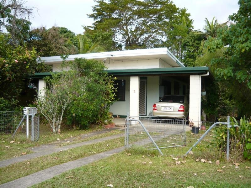 15 Herries Street, Earlville QLD 4870