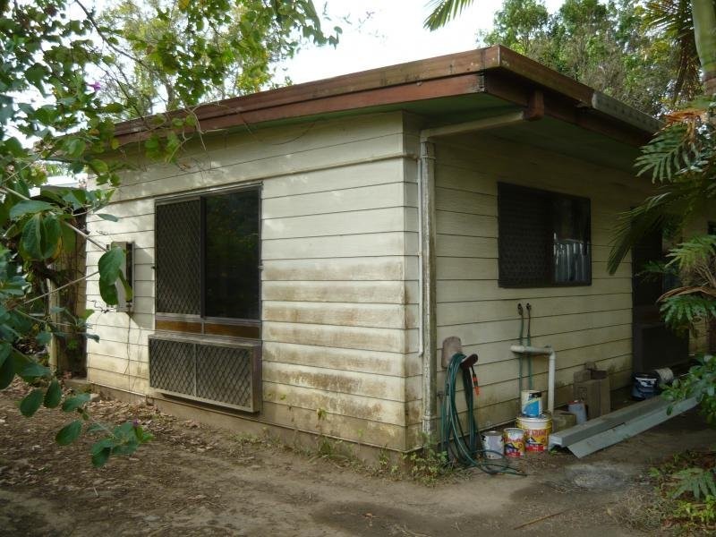 15 Herries Street, Earlville QLD 4870