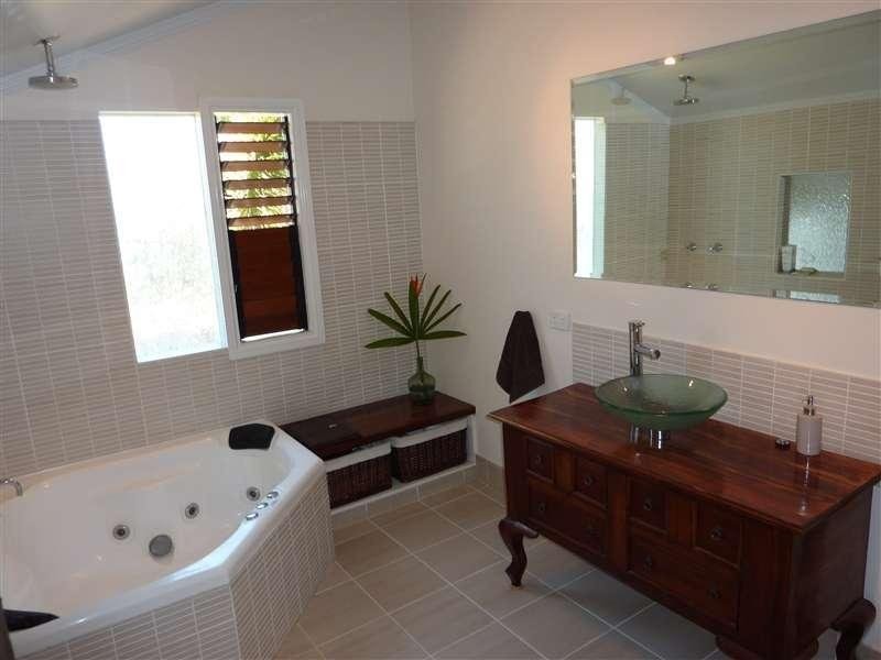 39 Nelson Street, Bungalow QLD 4870