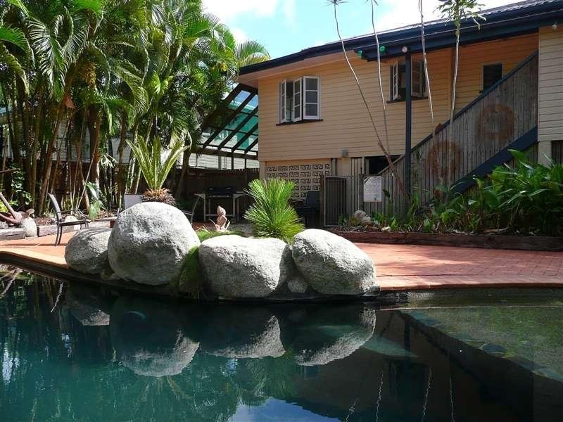 57 Collinson Street, Westcourt QLD 4870