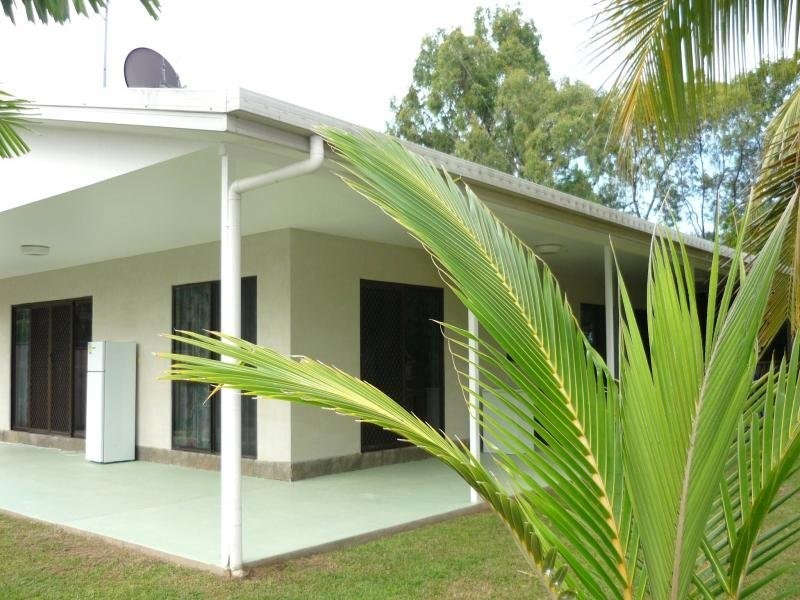 20 Riverside Parade, Trinity Park QLD 4879