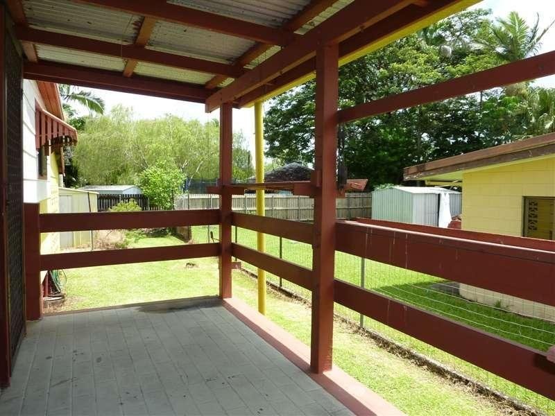 76 Reservoir Road, Manoora QLD 4870