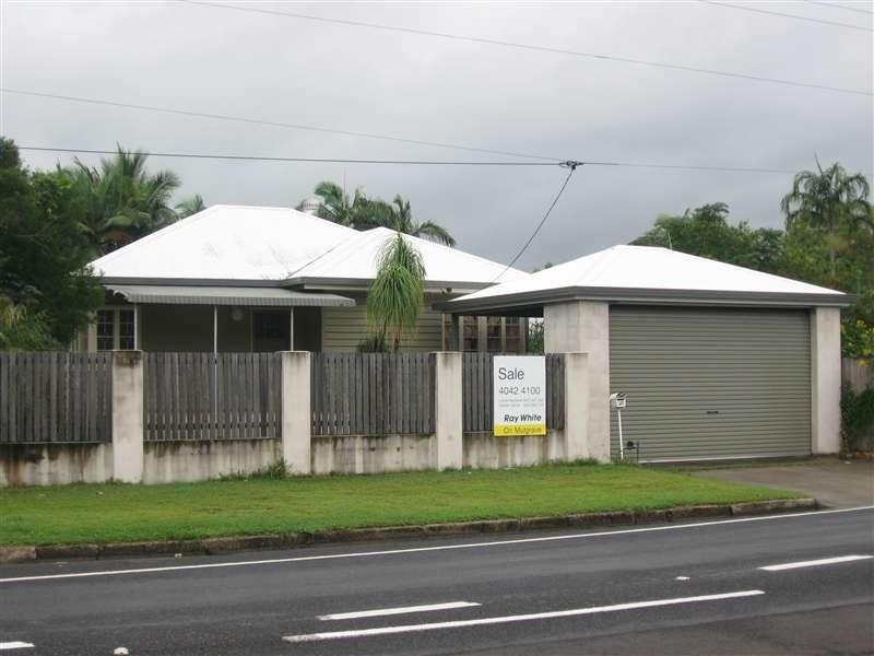80 English Street, Manunda QLD 4870