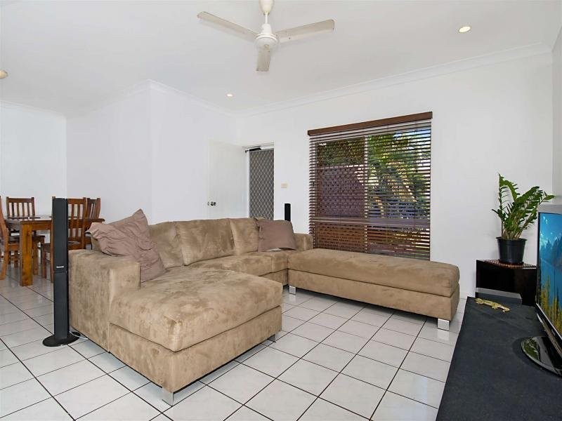 23 Dodd Court, Mooroobool QLD 4870