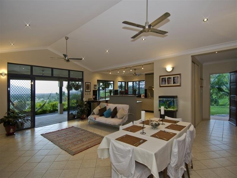 9 Senate Street, Bentley Park QLD 4869