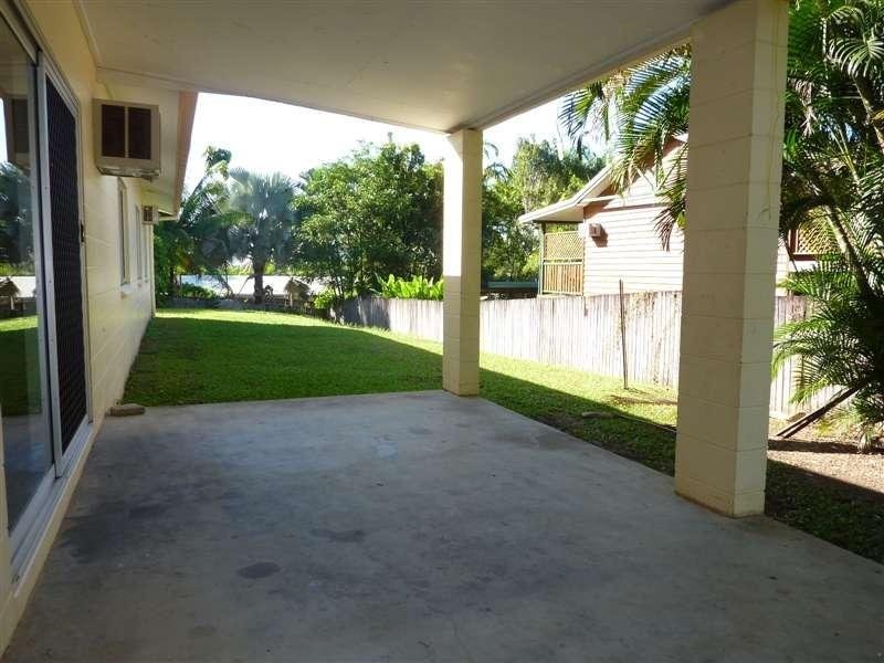 8 Jilbar Close, Caravonica QLD 4878