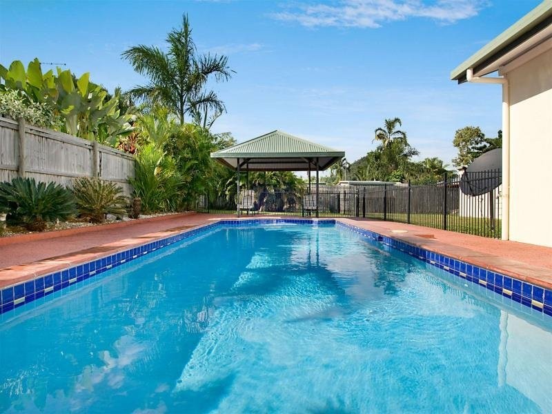 5 Connemara Close, Trinity Beach QLD 4879