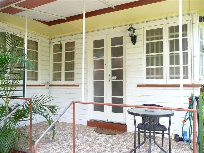 251 Aumuller Street, Westcourt QLD 4870