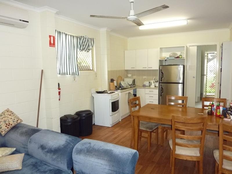 6 Loeven Street, Parramatta Park QLD 4870