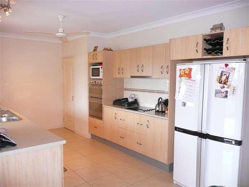 4 Five Span Close, Brinsmead QLD 4870