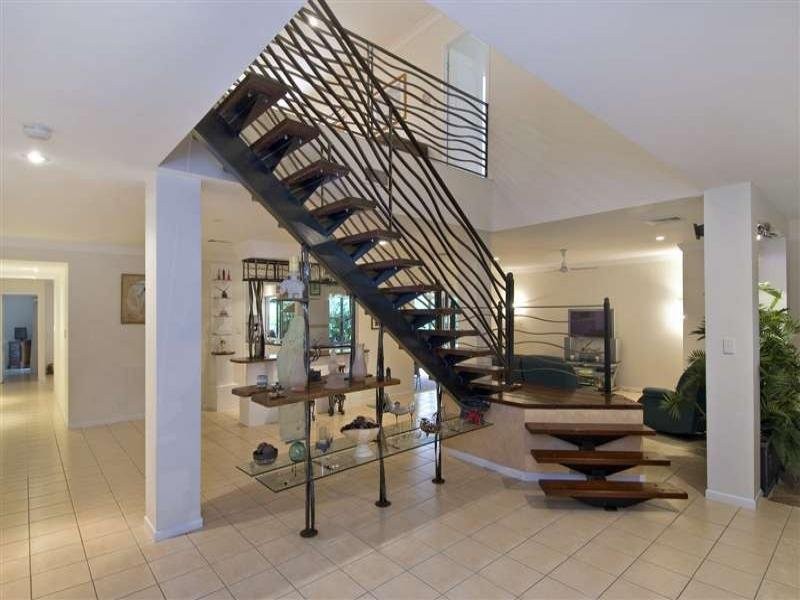 10 Whitehaven Court, Clifton Beach QLD 4879