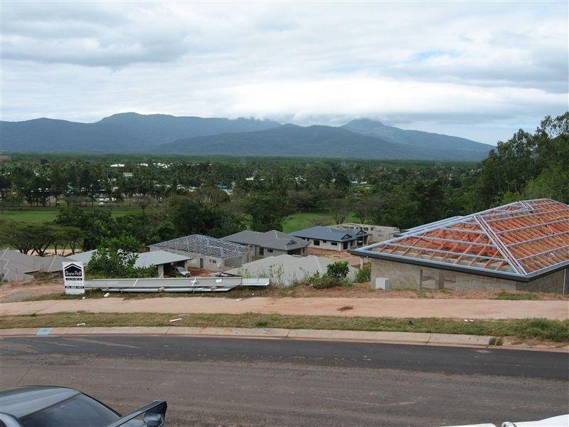 55 Sunbird Drive, Woree QLD 4868