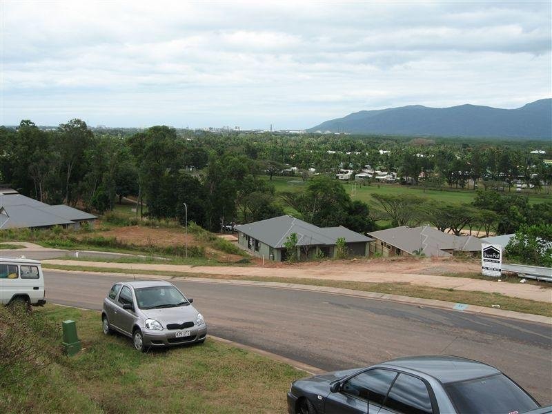 55 Sunbird Drive, Woree QLD 4868