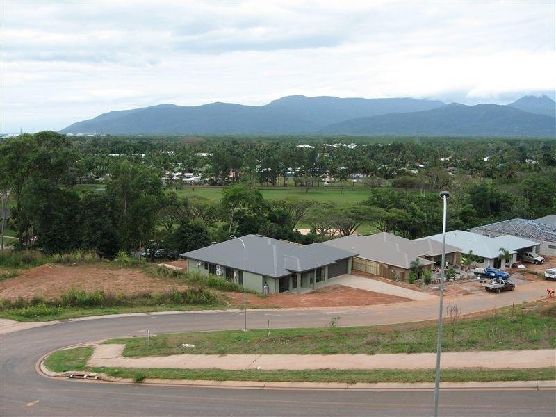 55 Sunbird Drive, Woree QLD 4868