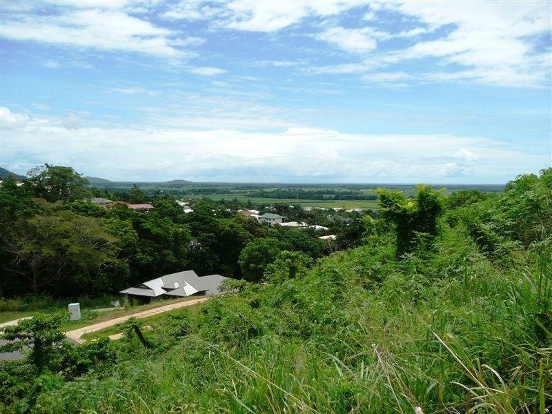 14 Barringtonia Close, Redlynch QLD 4870