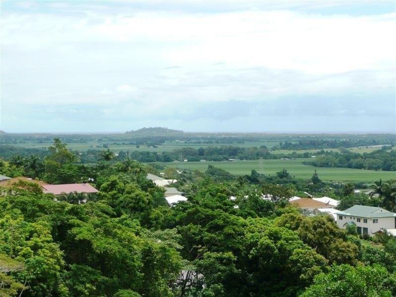 14 Barringtonia Close, Redlynch QLD 4870