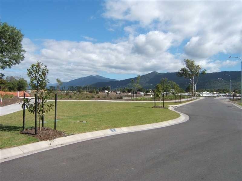 27 Norwood Crescent, Trinity Park QLD 4879