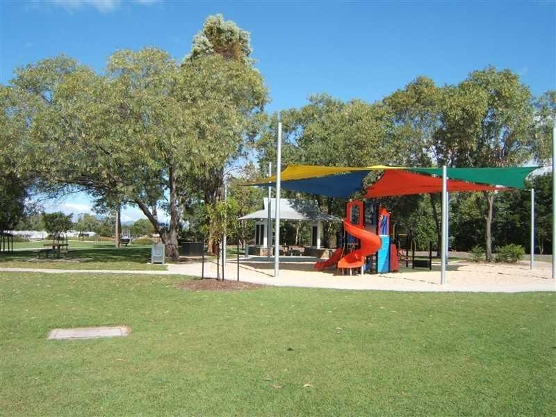 27 Norwood Crescent, Trinity Park QLD 4879