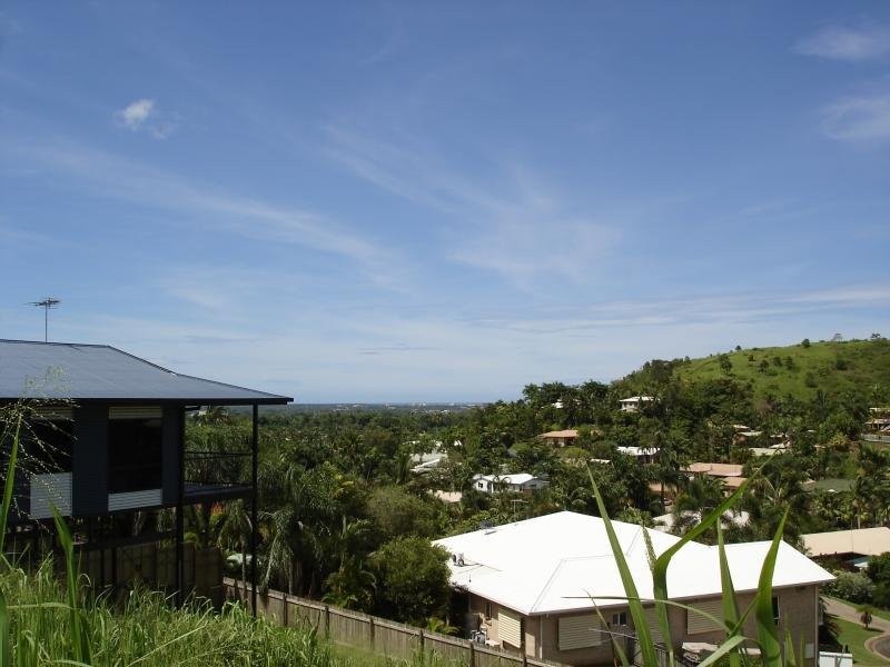 23 Pheasant Street, Bayview Heights QLD 4868