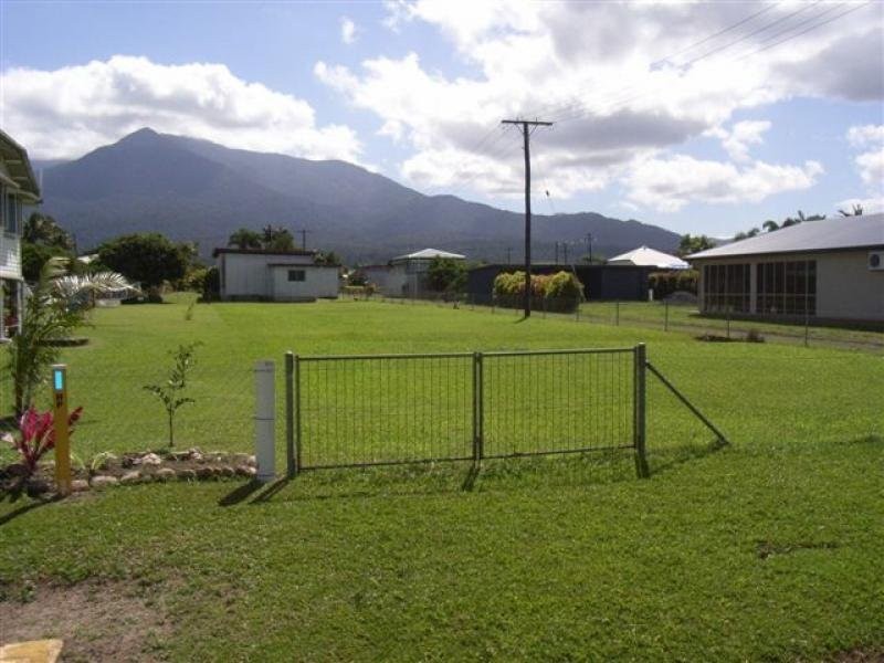 55 Whitman Street, Miriwinni QLD 4871
