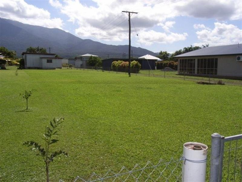 55 Whitman Street, Miriwinni QLD 4871