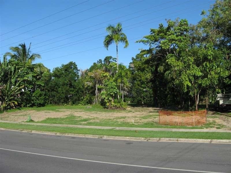 17 Endeavour Road, Clifton Beach QLD 4879