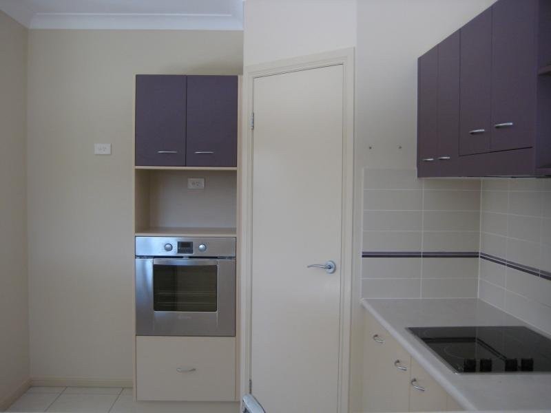 10 Pelling Close, Kanimbla QLD 4870