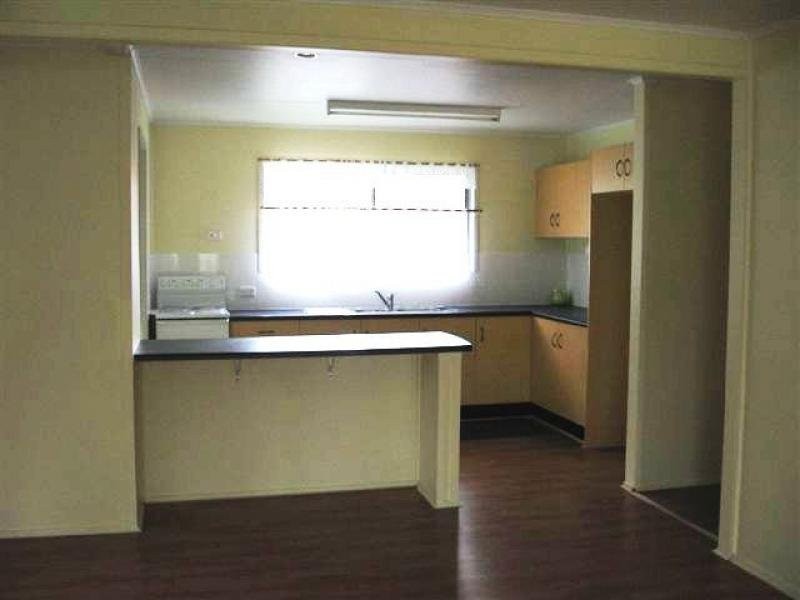 1 Witney Street, Manoora QLD 4870