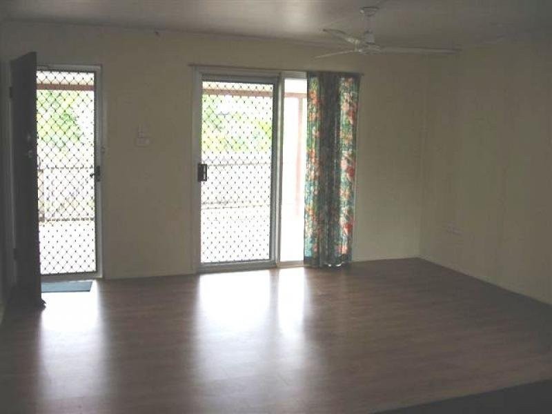 1 Witney Street, Manoora QLD 4870