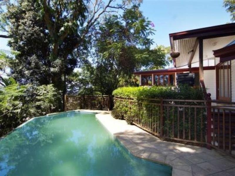 28 Collins Avenue, Edge Hill QLD 4870