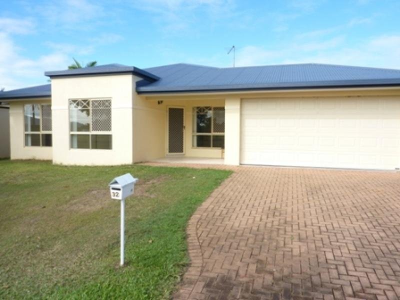 32 Leftwich Street, White Rock QLD 4868